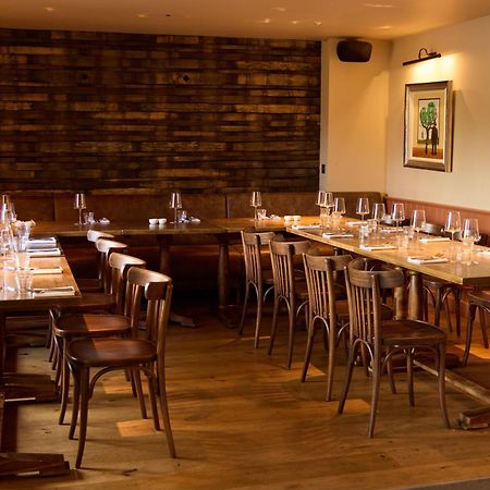 The Harcourt Arms Hotel Stanton Harcourt Luaran gambar Interior of the restaurant