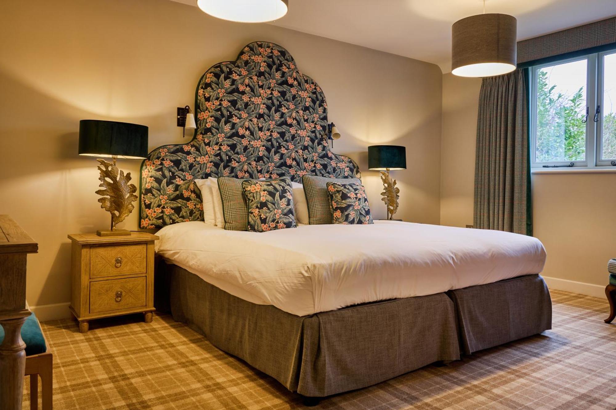 The Harcourt Arms Hotel Stanton Harcourt Bilik gambar A bedroom at The Old parsonage