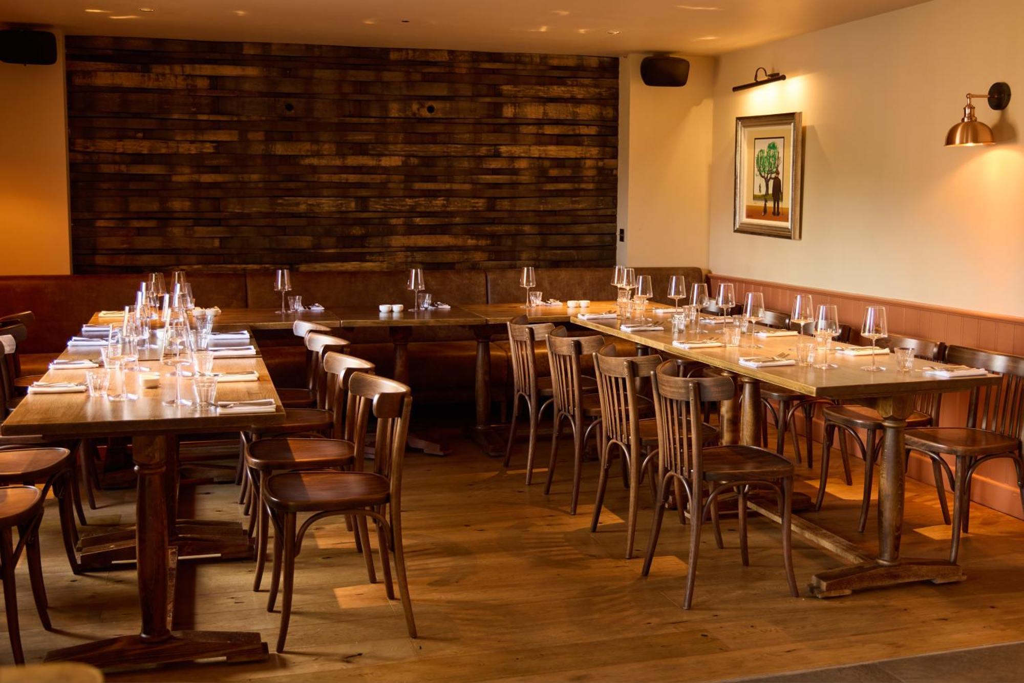 The Harcourt Arms Hotel Stanton Harcourt Luaran gambar Interior of the restaurant